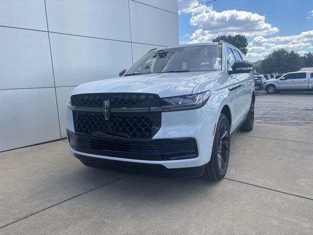 new 2025 Lincoln Navigator car, priced at $108,125