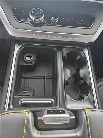 new 2026 Ford Expedition car, priced at $79,568
