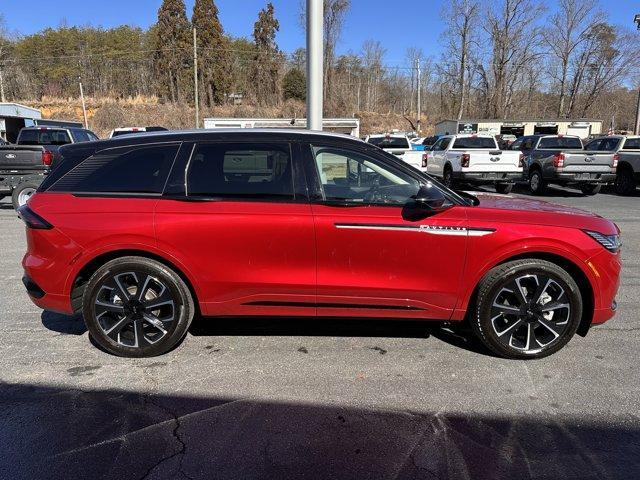 used 2025 Lincoln Nautilus car