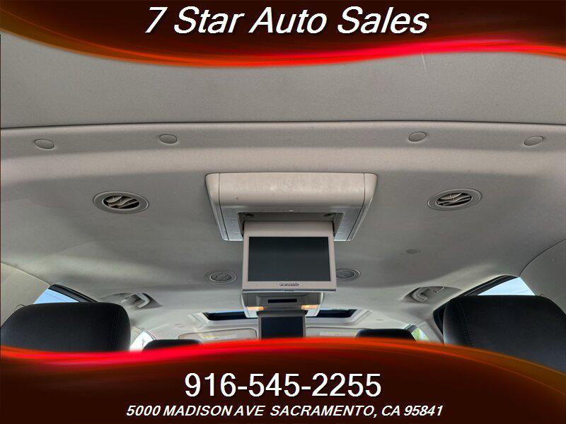 used 2014 GMC Yukon XL car, priced at $17,395