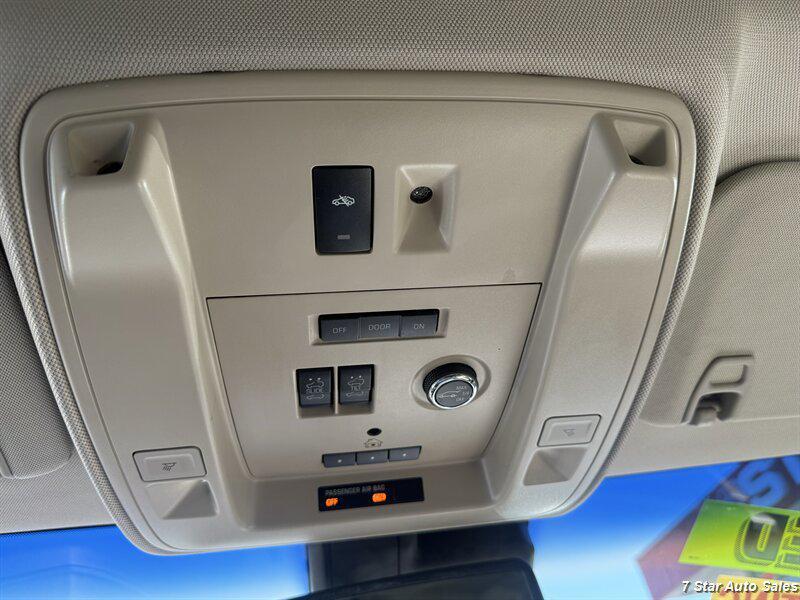 used 2015 GMC Yukon XL car, priced at $18,999