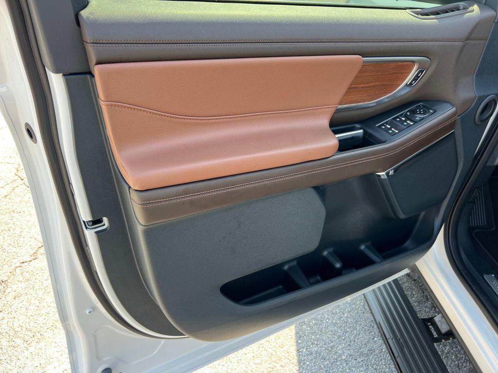 new 2025 Ford Expedition Max car, priced at $87,035