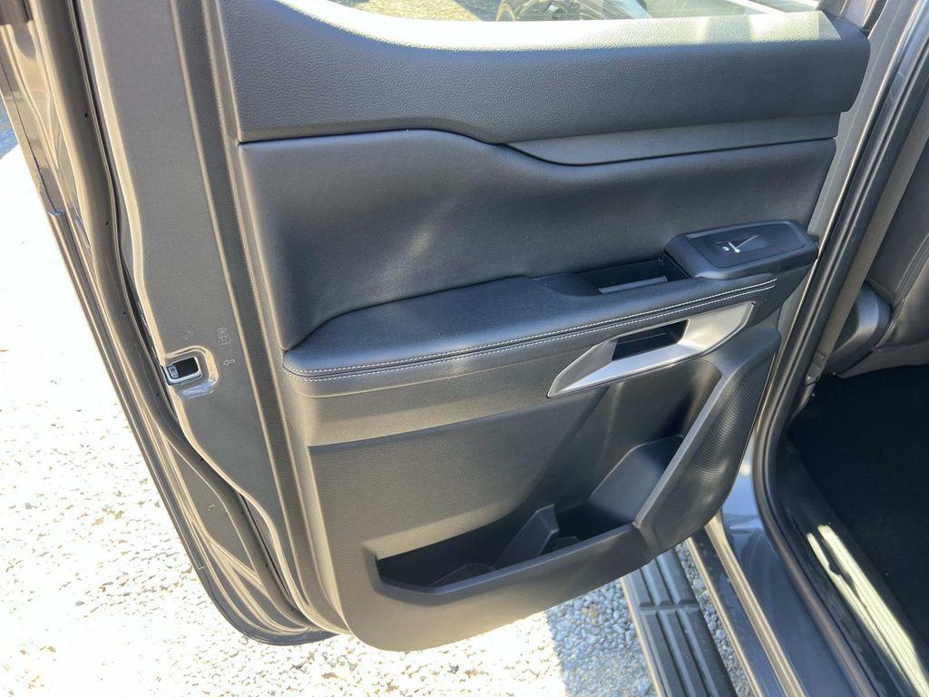 new 2025 Ford Ranger car, priced at $49,995