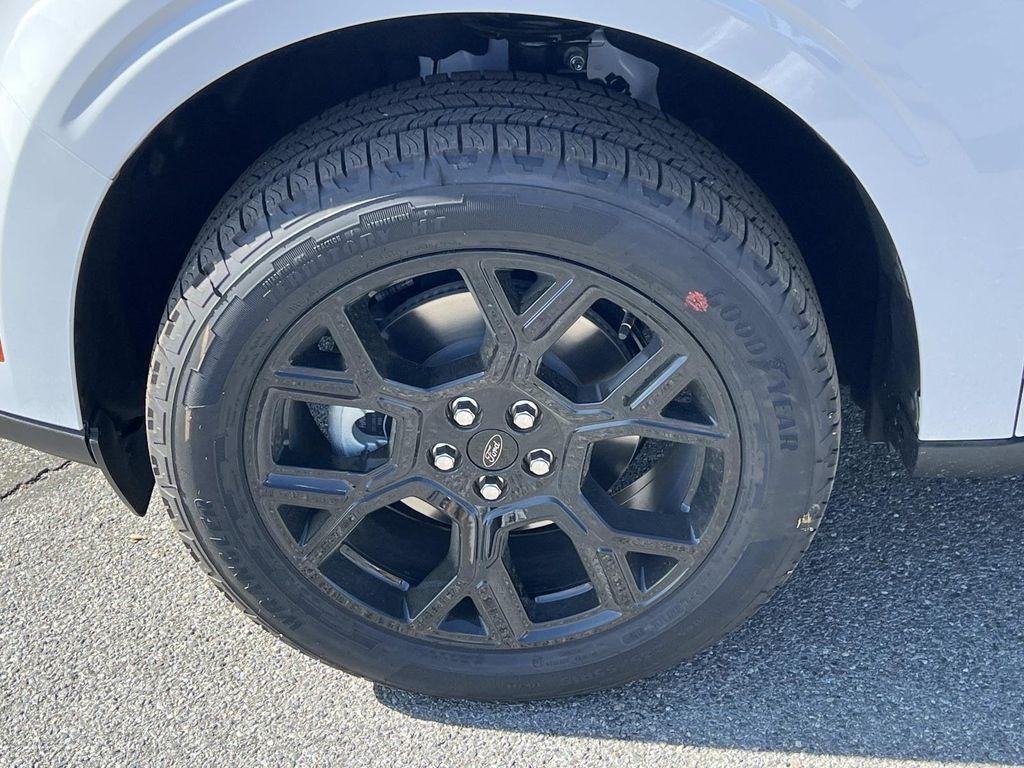 new 2026 Ford Maverick car, priced at $44,319