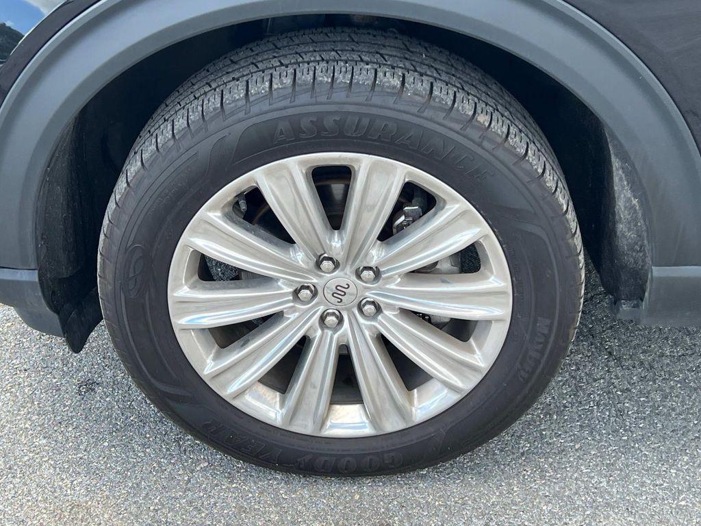 used 2022 Ford Explorer car, priced at $33,999