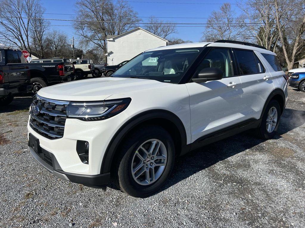 new 2026 Ford Explorer car, priced at $40,018