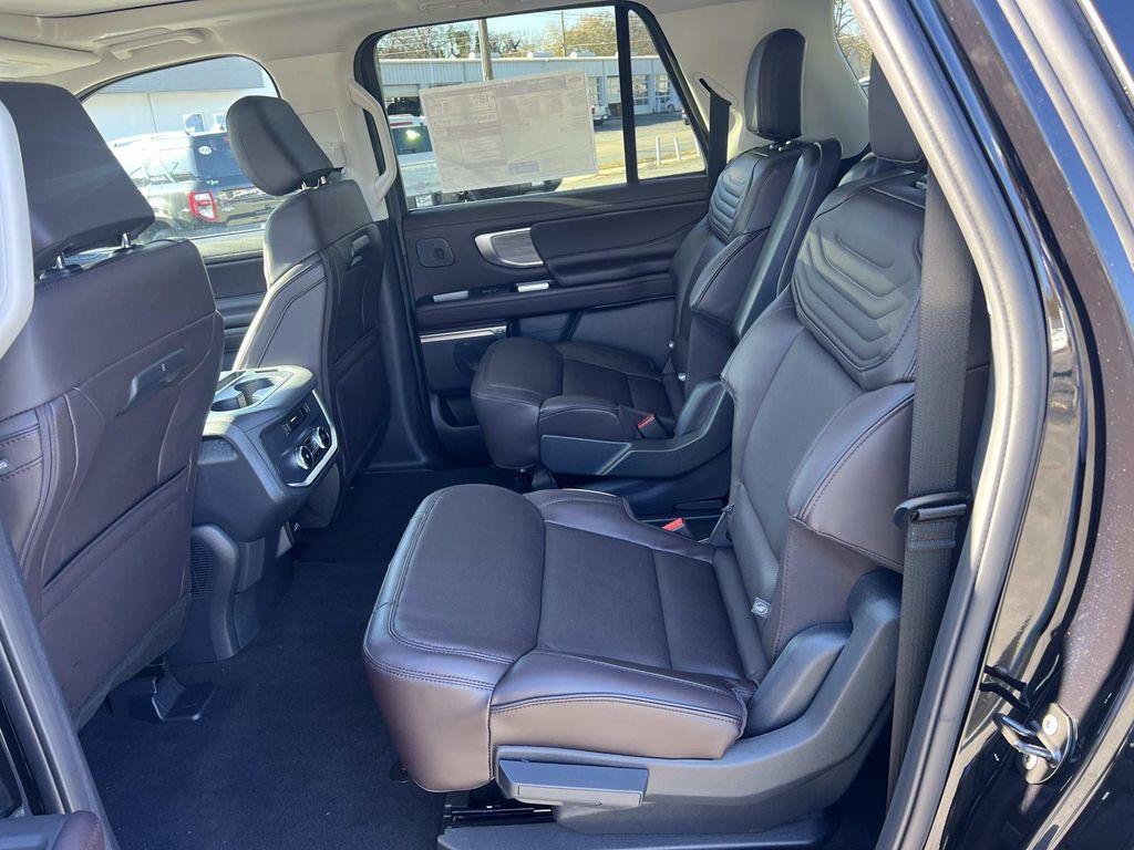 new 2025 Ford Expedition Max car, priced at $90,760