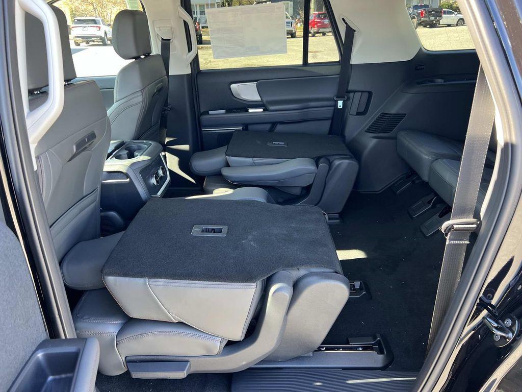 new 2025 Ford Expedition Max car, priced at $69,840