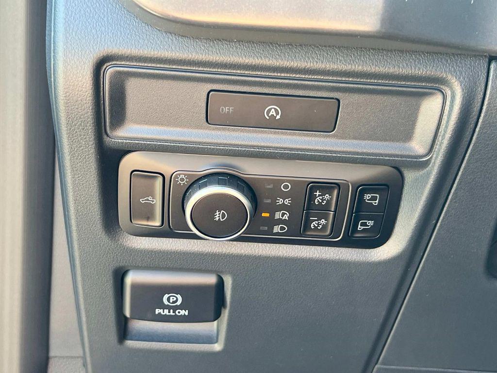 new 2025 Ford F-150 car, priced at $51,674