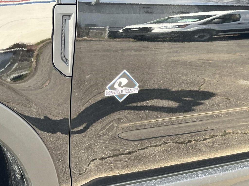 new 2025 Ford Bronco Sport car, priced at $32,980