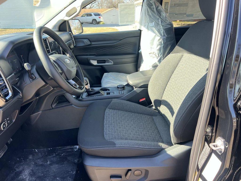 new 2025 Ford Ranger car, priced at $40,820