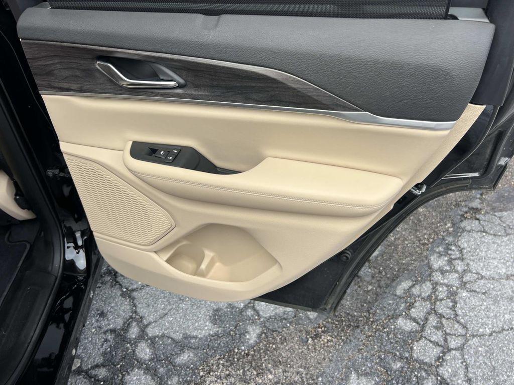 used 2025 Jeep Grand Cherokee car, priced at $36,998