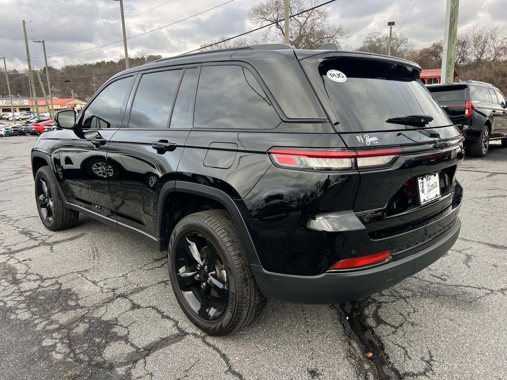 used 2025 Jeep Grand Cherokee car, priced at $36,998