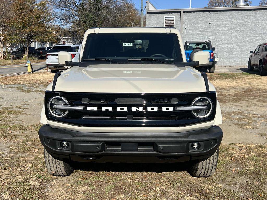new 2025 Ford Bronco car, priced at $50,590