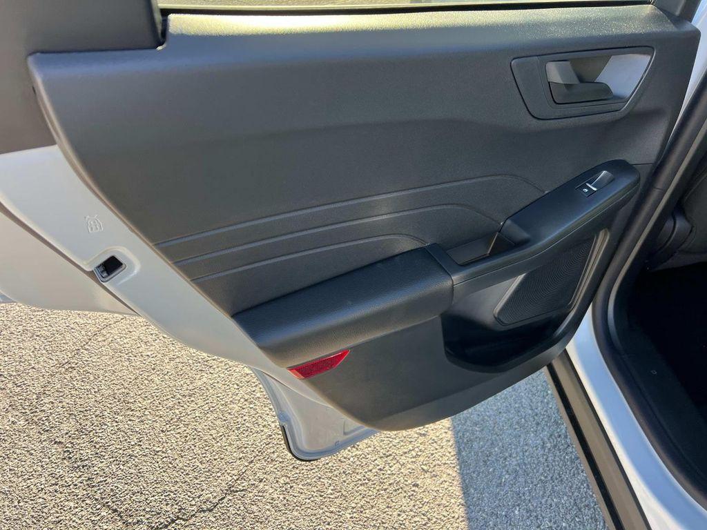 new 2025 Ford Escape car, priced at $25,919