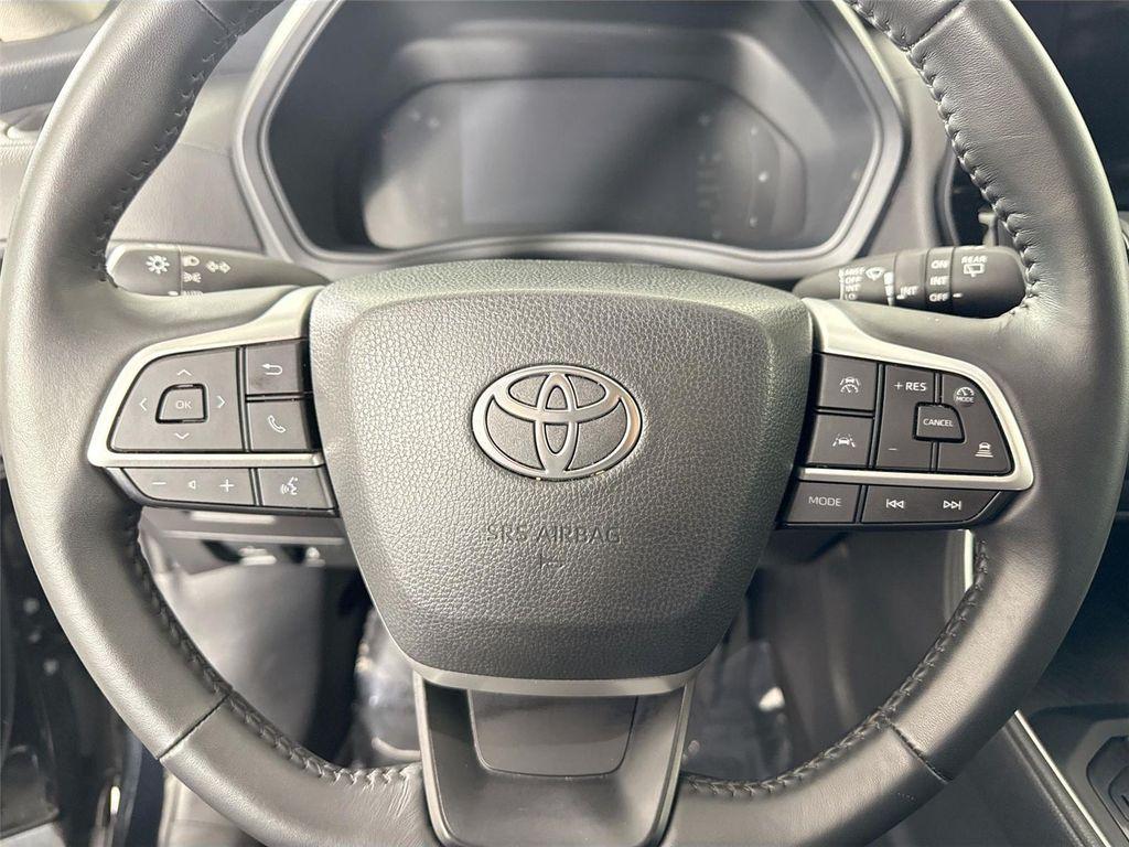 used 2025 Toyota Grand Highlander car, priced at $45,800