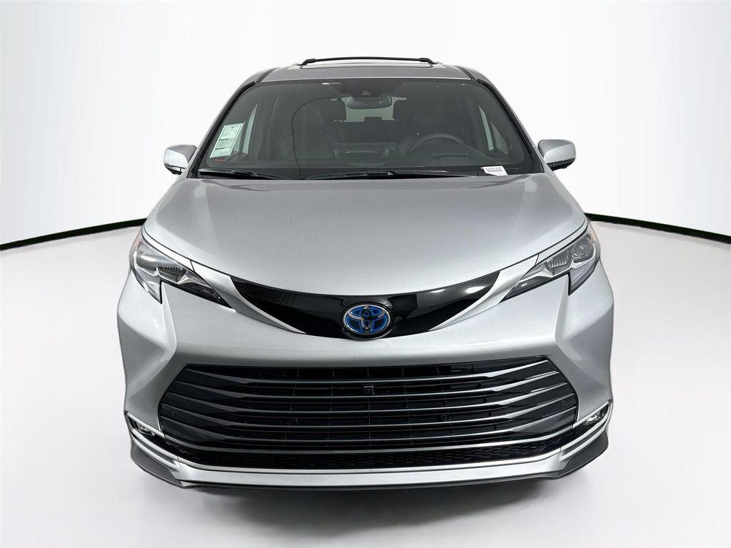 used 2025 Toyota Sienna car, priced at $64,000