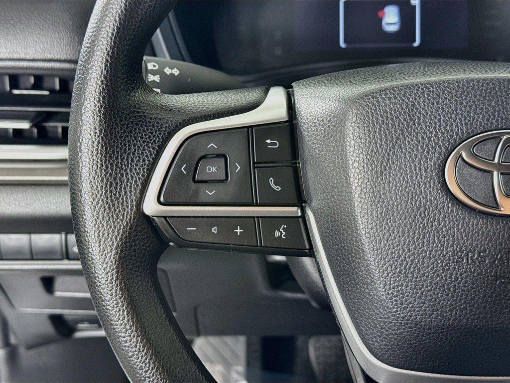 used 2025 Toyota Highlander car, priced at $45,263