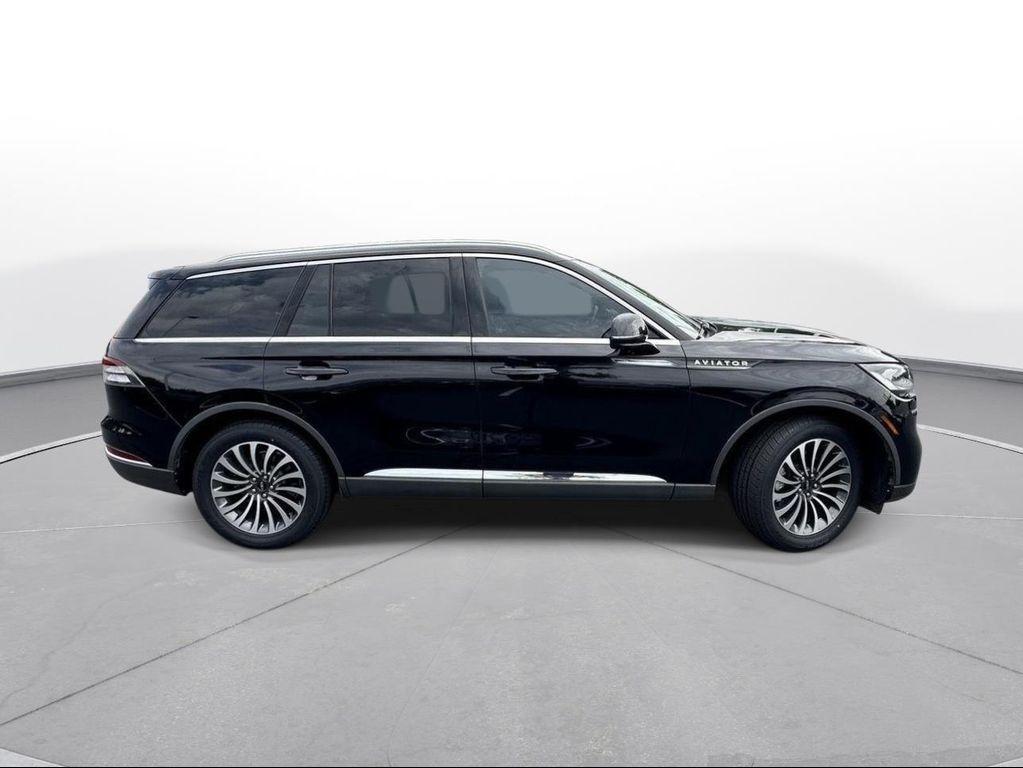 used 2022 Lincoln Aviator car, priced at $42,000
