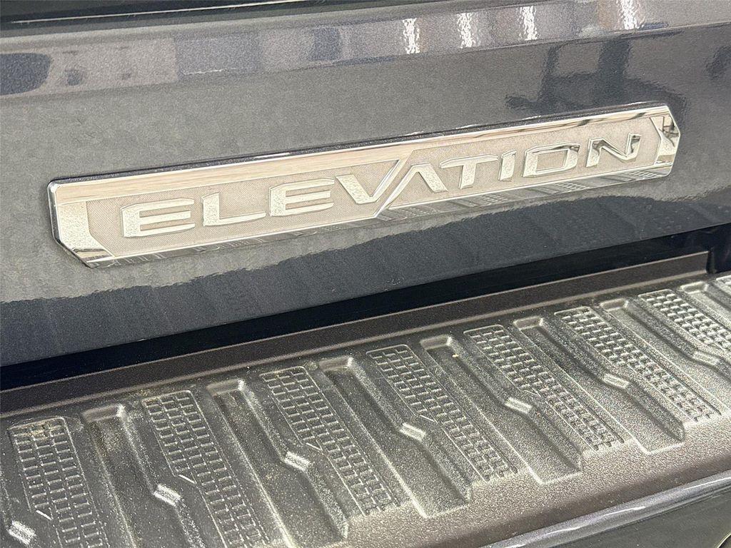 used 2022 GMC Sierra 1500 car, priced at $40,000