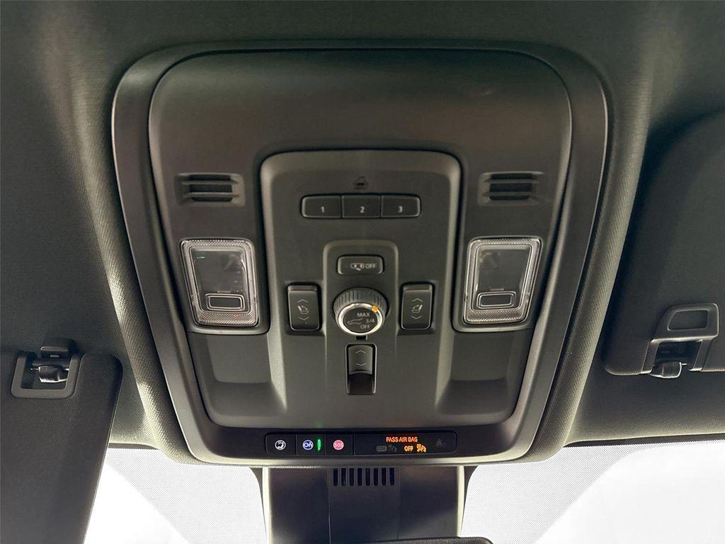 used 2024 GMC Yukon car, priced at $73,000