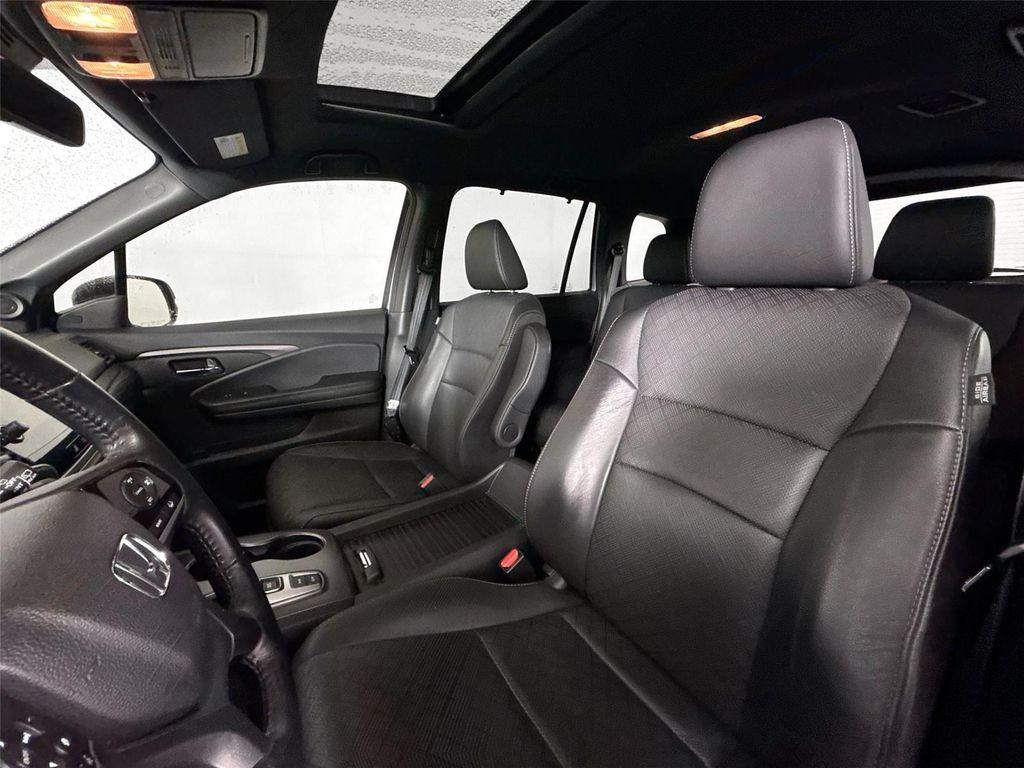 used 2021 Honda Passport car, priced at $20,000