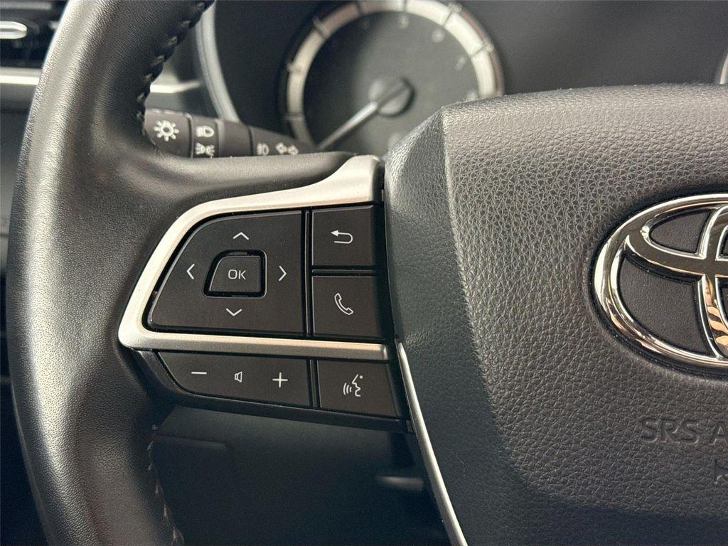 used 2024 Toyota Highlander car, priced at $37,000