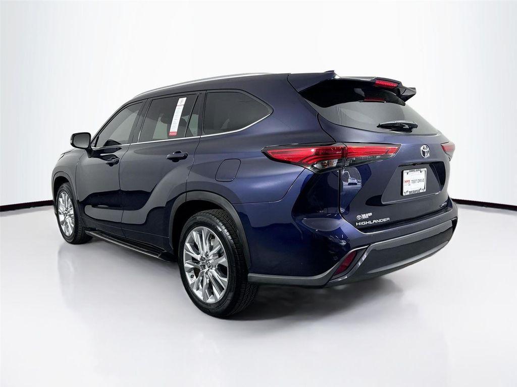 used 2023 Toyota Highlander car, priced at $34,000