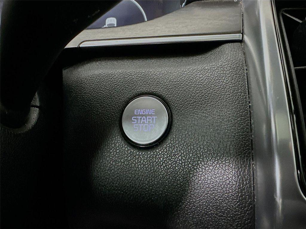 used 2023 Kia Sorento car, priced at $31,500