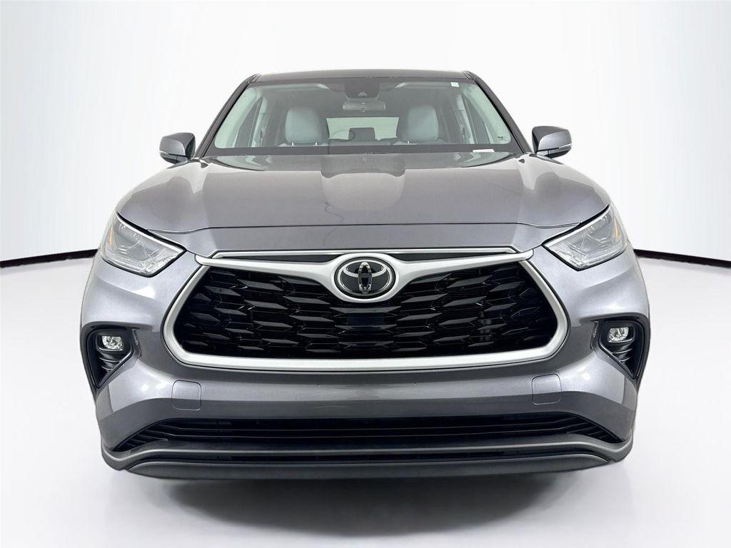 used 2023 Toyota Highlander car, priced at $33,000