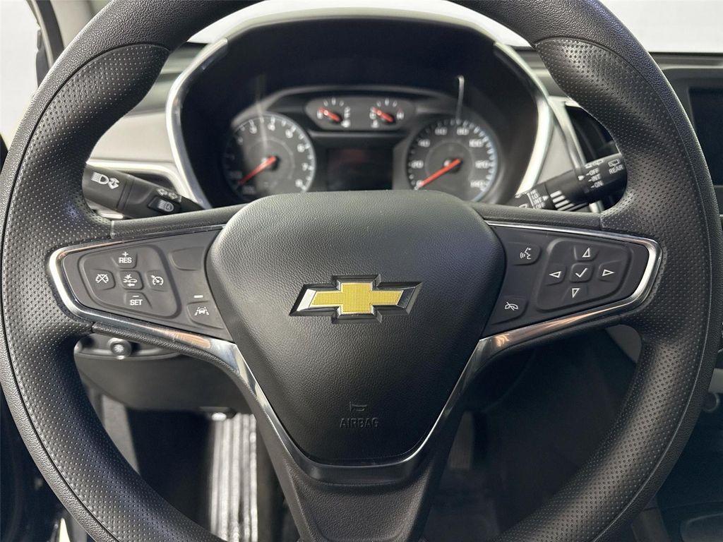 used 2021 Chevrolet Equinox car, priced at $17,000