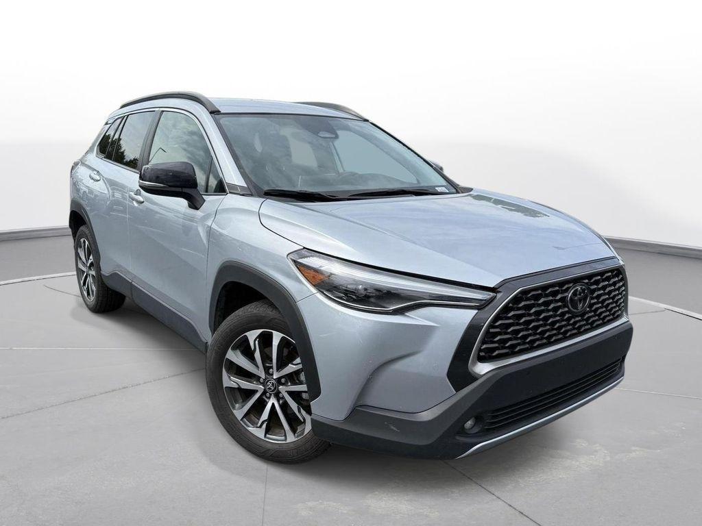 used 2025 Toyota Corolla Cross car, priced at $32,000