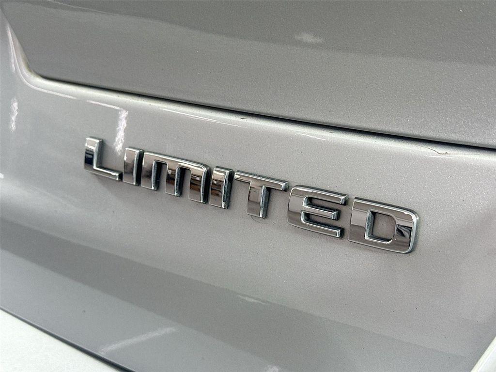 used 2021 Jeep Grand Cherokee L car, priced at $28,200