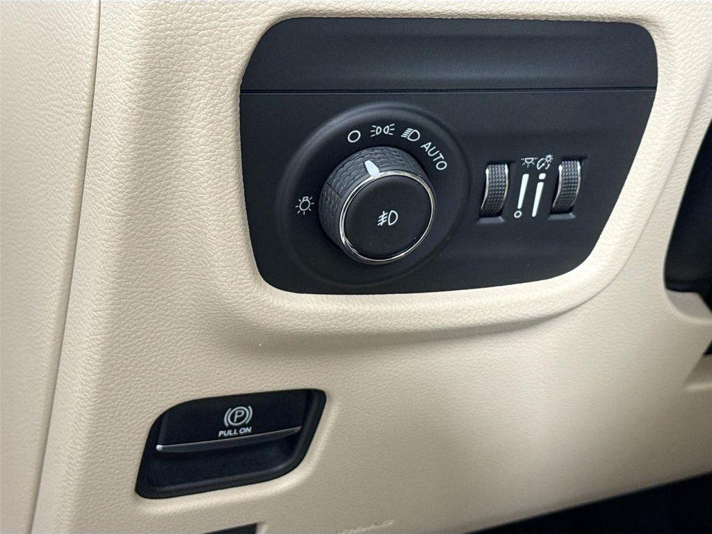 used 2021 Jeep Grand Cherokee L car, priced at $28,200