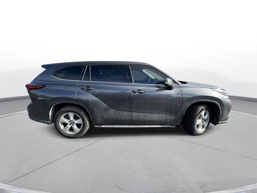 used 2021 Toyota Highlander car, priced at $22,000