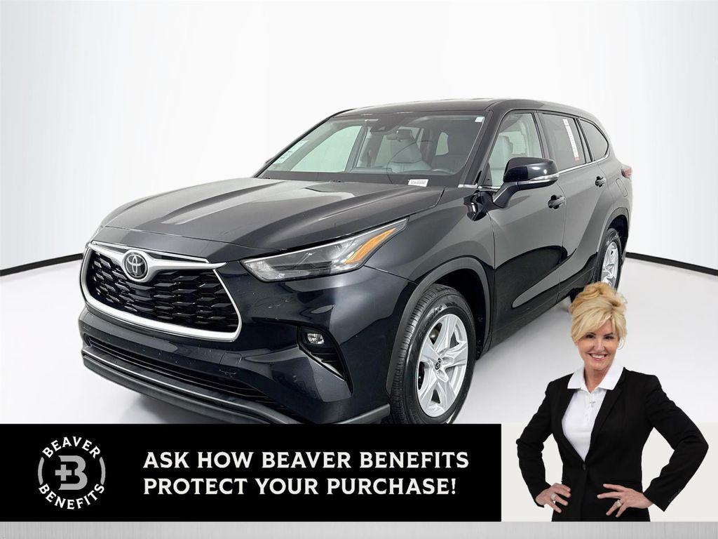 used 2022 Toyota Highlander car, priced at $32,500