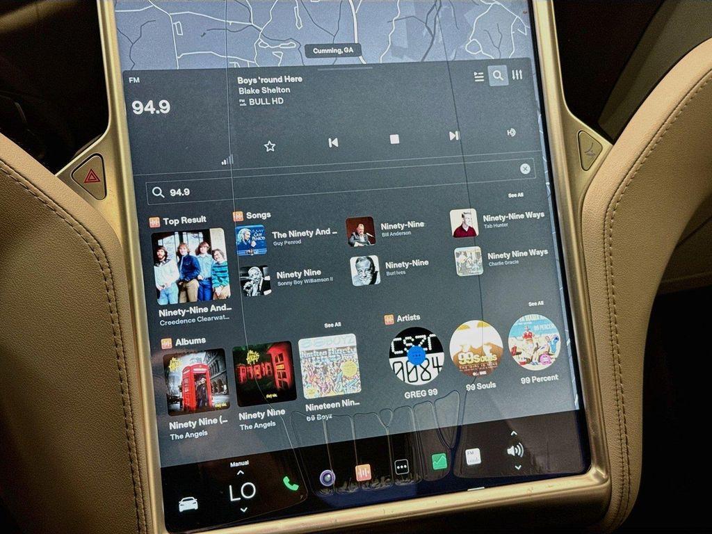 Tesla Model S view 22