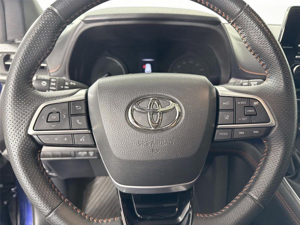 used 2022 Toyota Sienna car, priced at $44,500