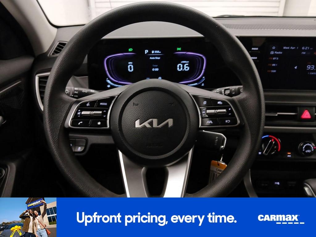 used 2024 Kia Seltos car, priced at $21,998