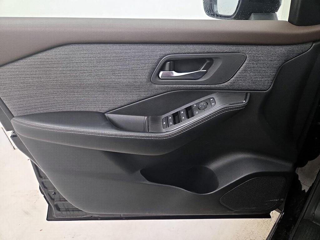 used 2023 Nissan Rogue car, priced at $21,998