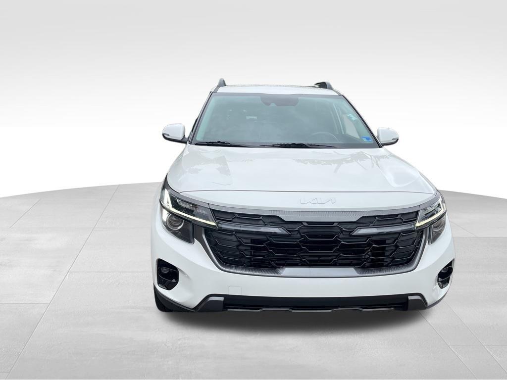 used 2024 Kia Seltos car, priced at $23,342