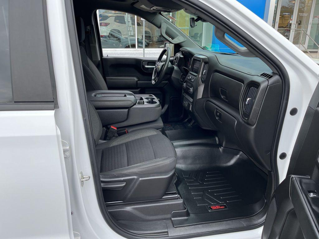 used 2023 Chevrolet Silverado 1500 car, priced at $29,994