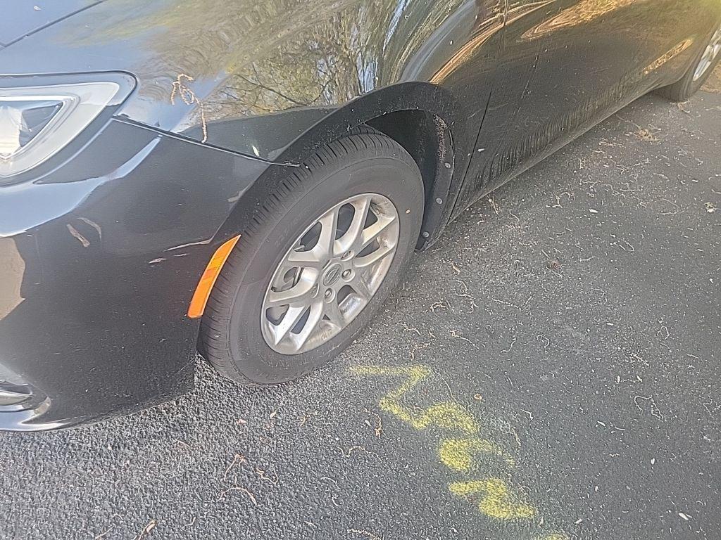 used 2023 Chrysler Pacifica car, priced at $24,875