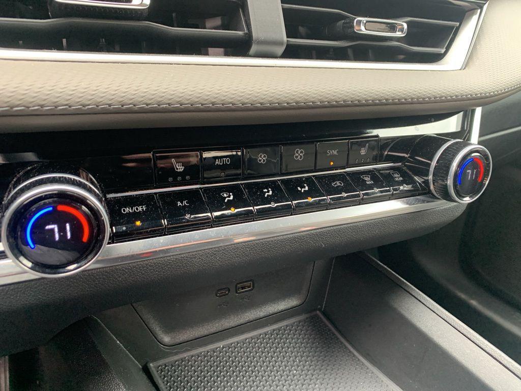 used 2025 Chevrolet Equinox car, priced at $24,222