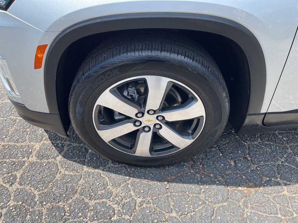 used 2022 Chevrolet Traverse car, priced at $23,000