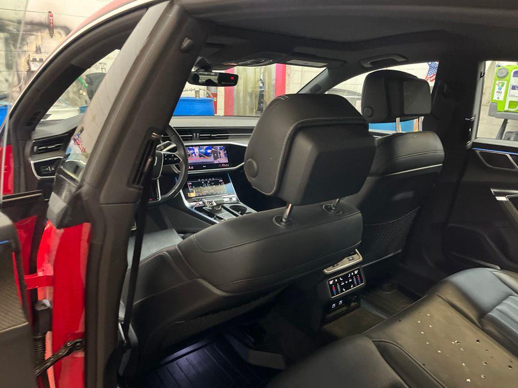 Audi S7 view 20