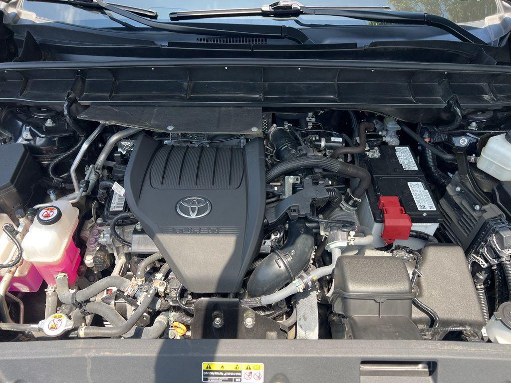 used 2023 Toyota Highlander car, priced at $28,218