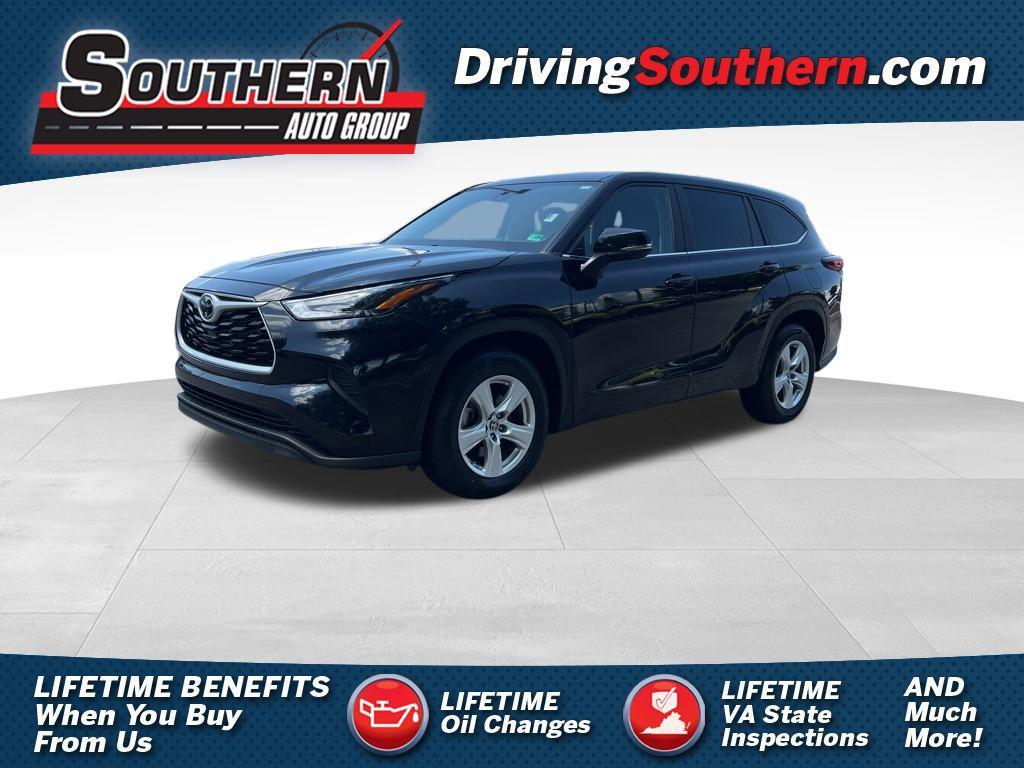 used 2023 Toyota Highlander car, priced at $28,218