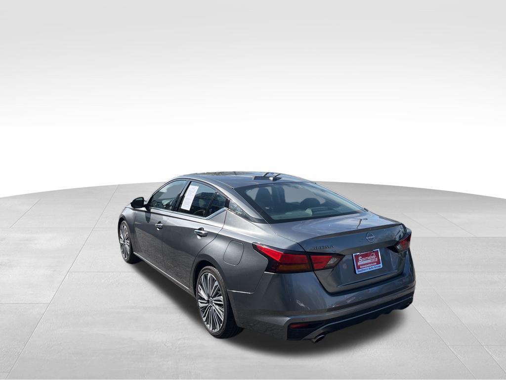 used 2023 Nissan Altima car, priced at $19,885