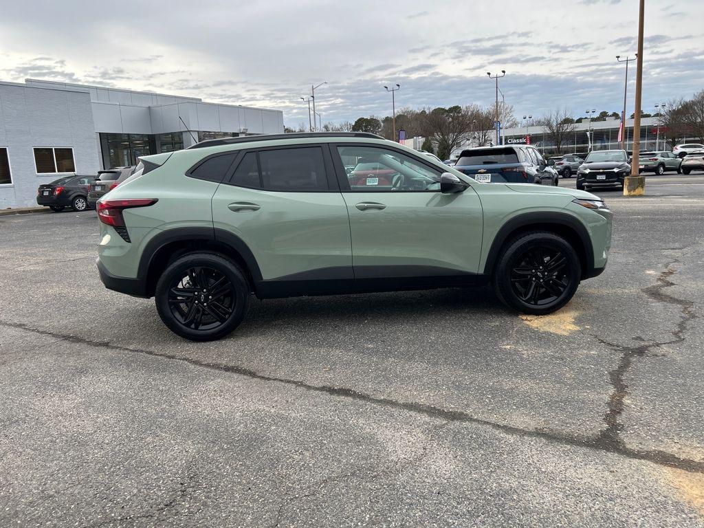 new 2026 Chevrolet Trax car, priced at $27,615